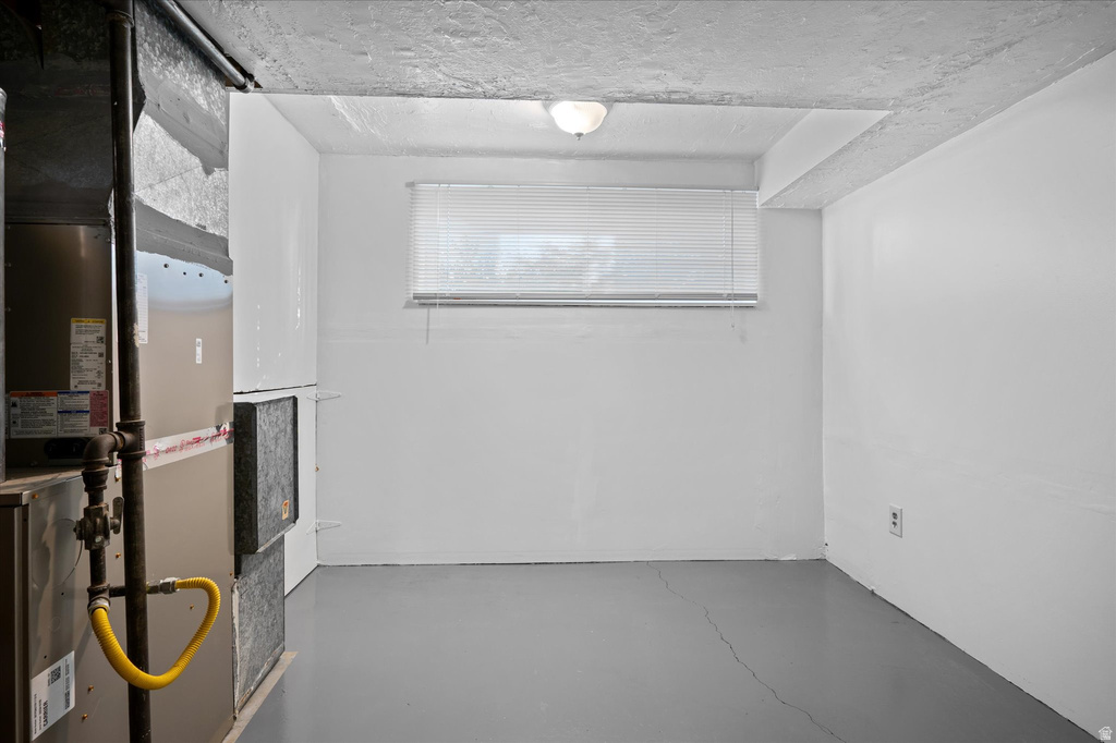 975 N GARNET ST Layton, UT 84041