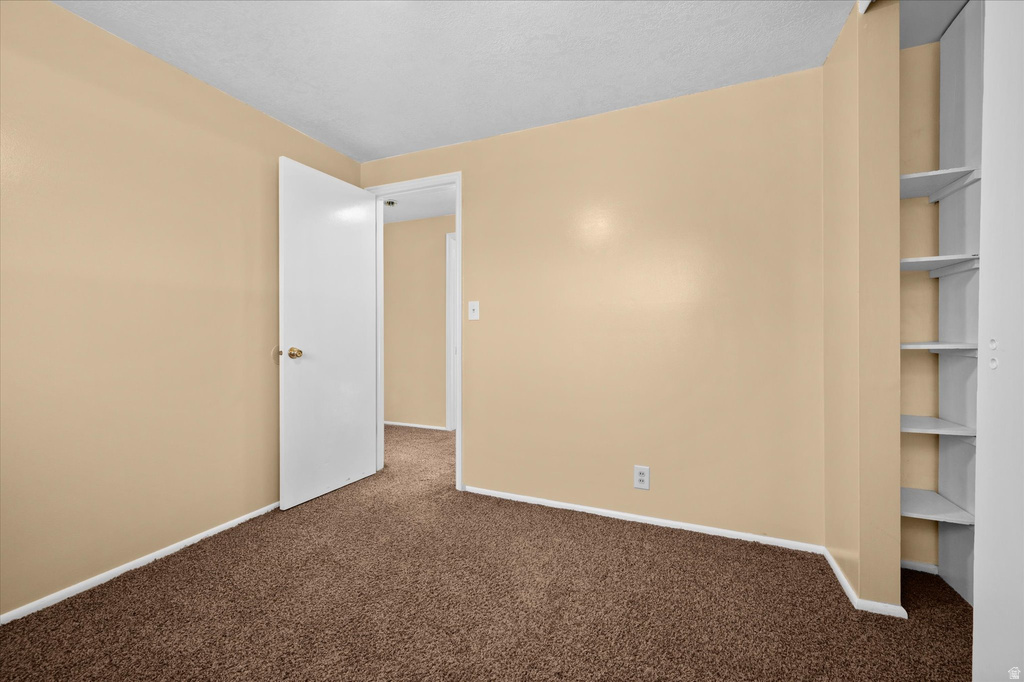 975 N GARNET ST Layton, UT 84041