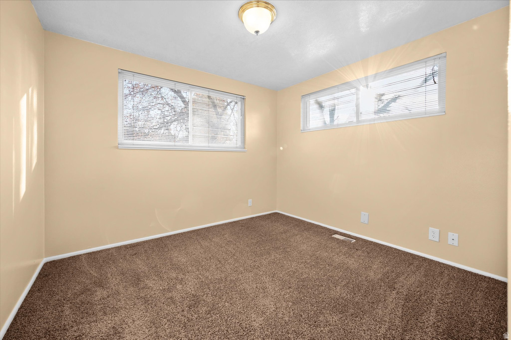 975 N GARNET ST Layton, UT 84041