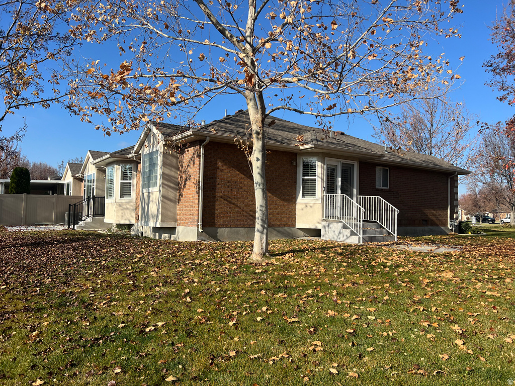 111 WOODSIDE DR Provo, UT 84604