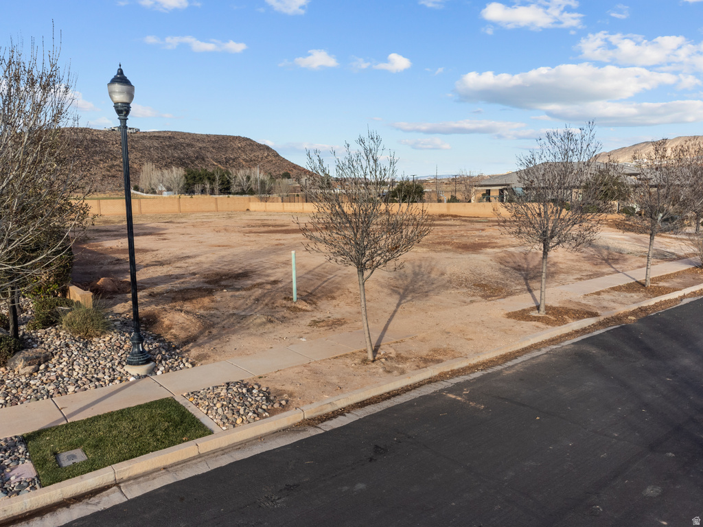 387 E CHATEAU MEADOWS CIR Washington, UT 84780
