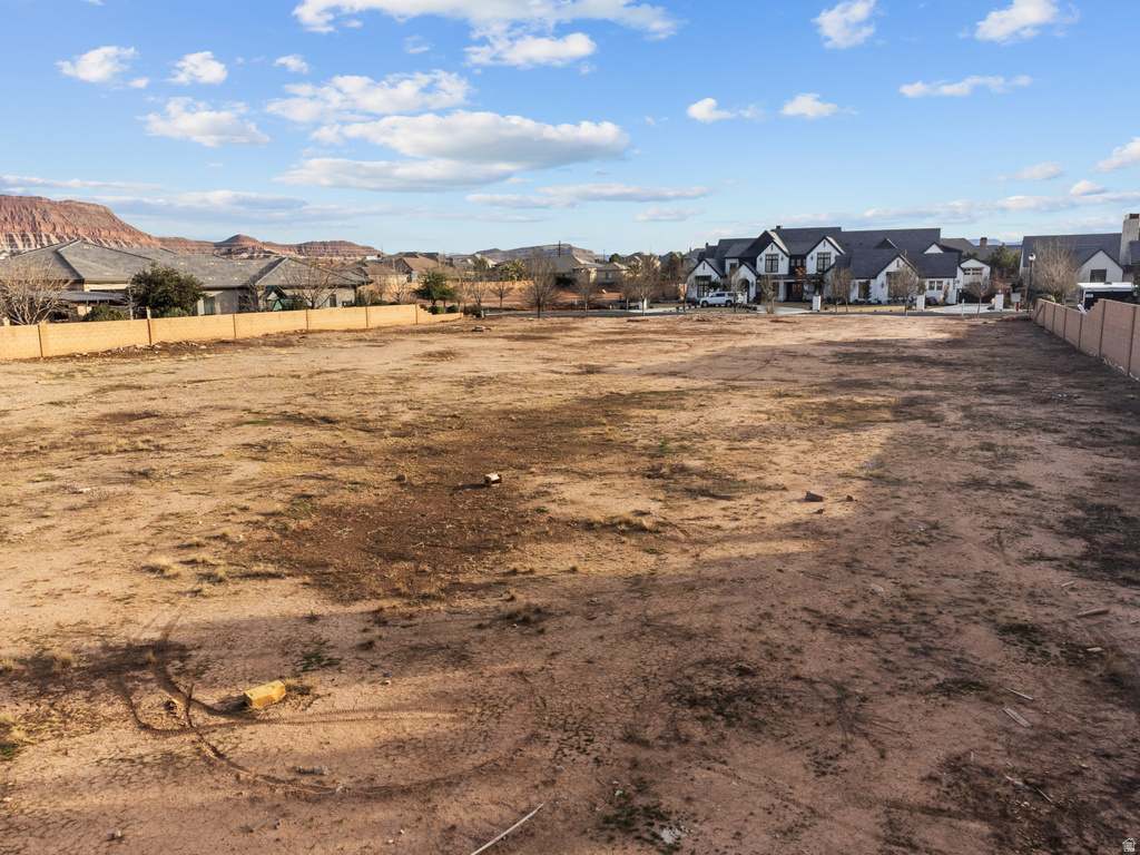 387 E CHATEAU MEADOWS CIR Washington, UT 84780