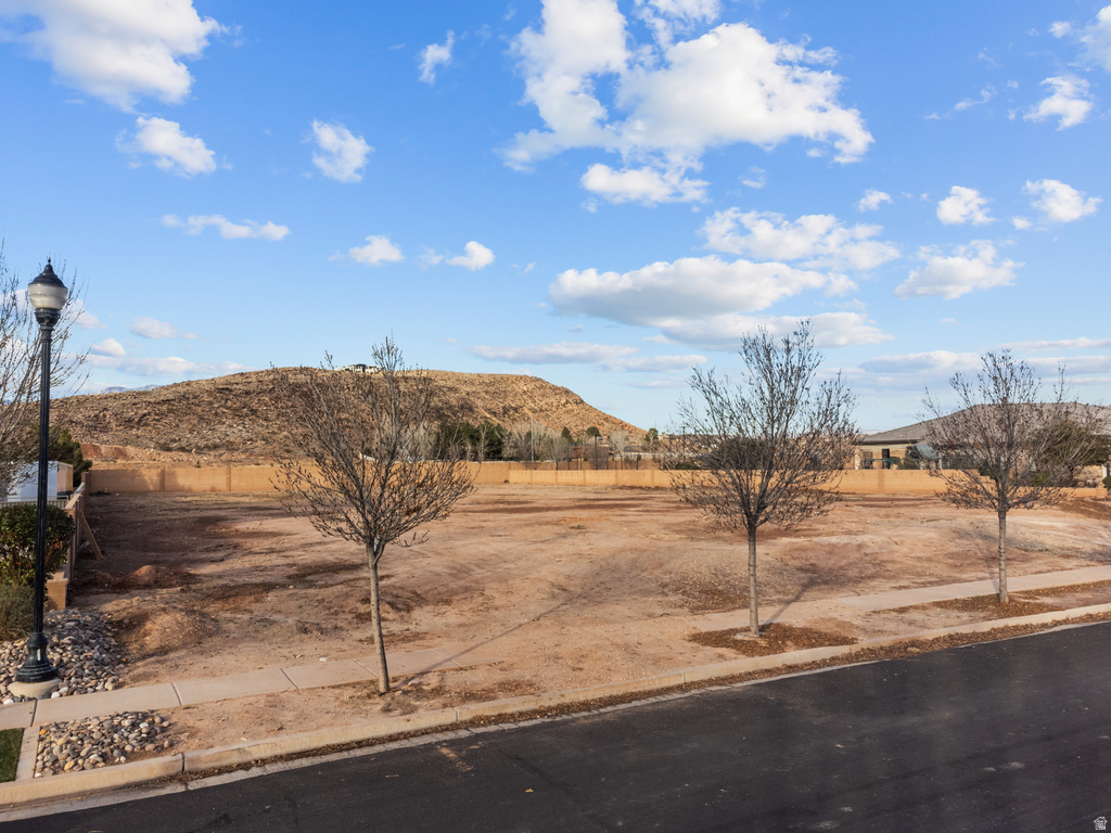 387 E CHATEAU MEADOWS CIR Washington, UT 84780