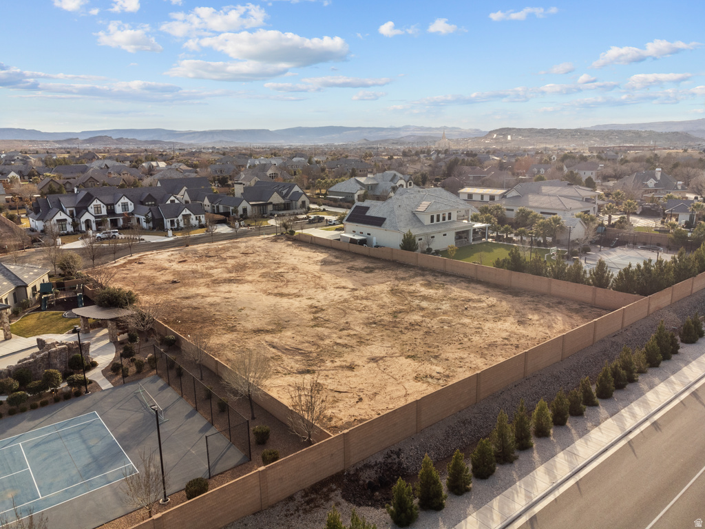 387 E CHATEAU MEADOWS CIR Washington, UT 84780