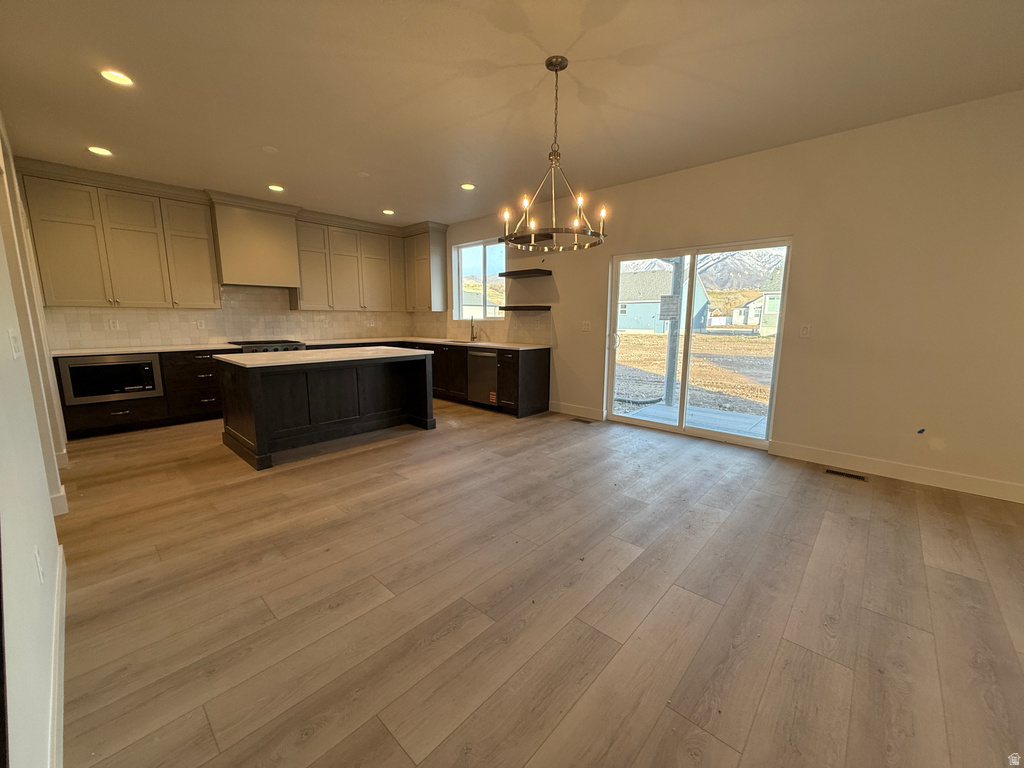 6368 S RAY DR #110 South Weber, UT 84405