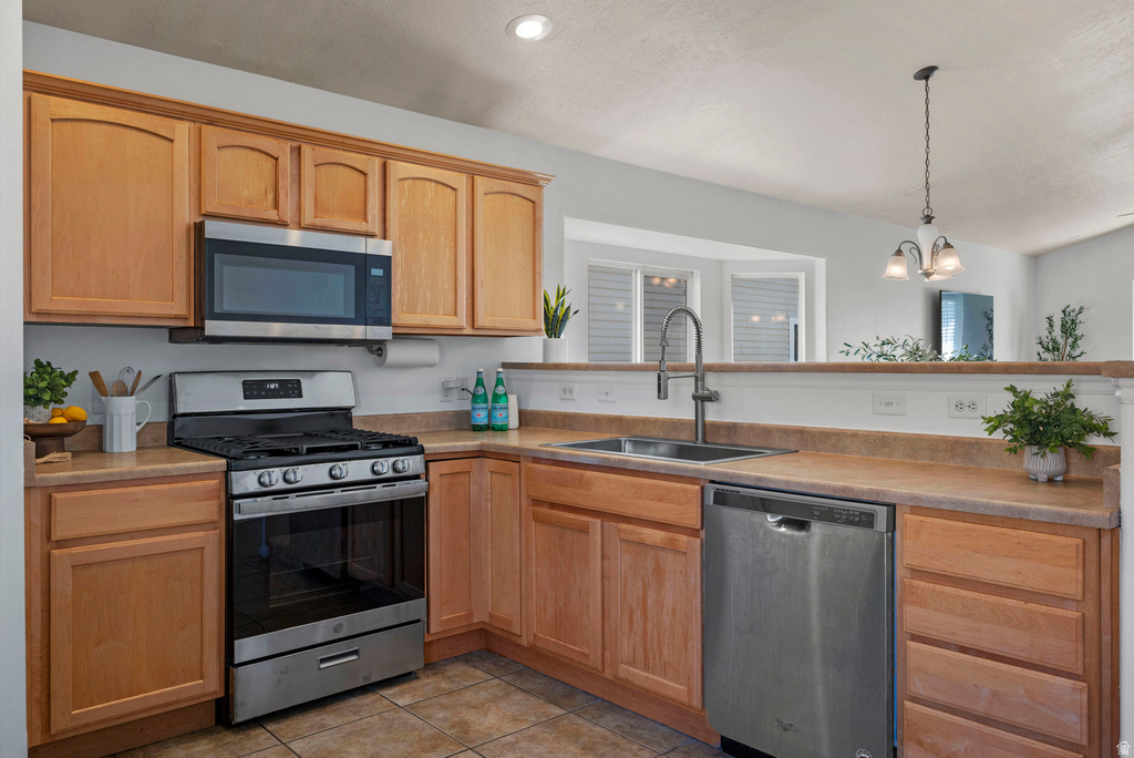 1803 E REVERE WAY Eagle Mountain, UT 84005