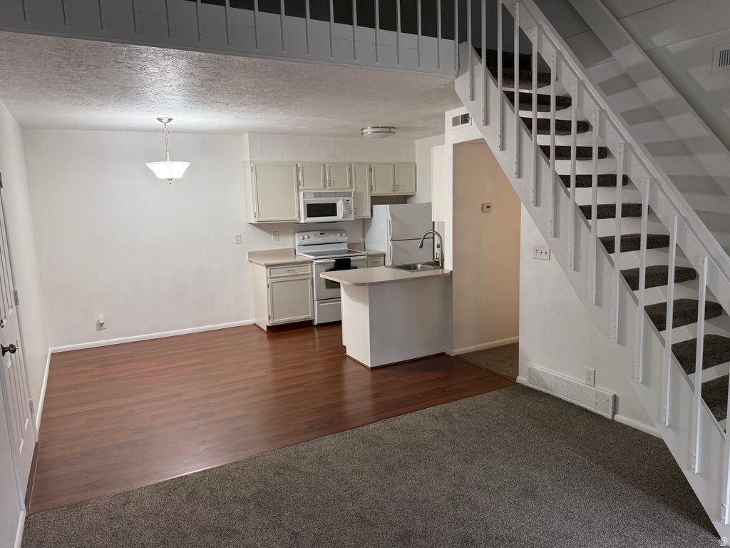 1222 E WATERSIDE CV #31 Midvale, UT 84047