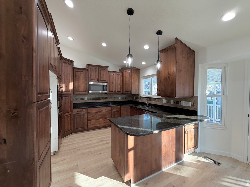 1467 W 1750 N Clinton, UT 84015