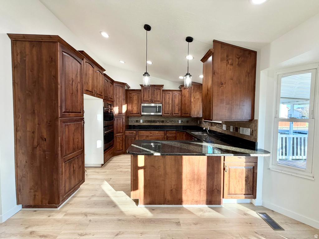 1467 W 1750 N Clinton, UT 84015