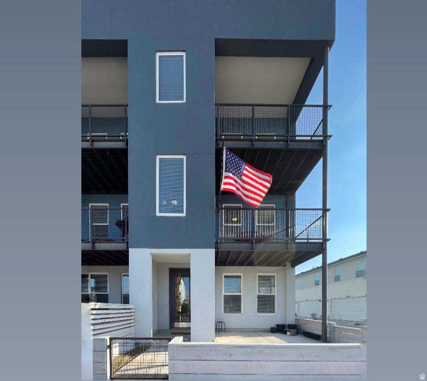 5261 W BOWSTRING WAY South Jordan, UT 84009