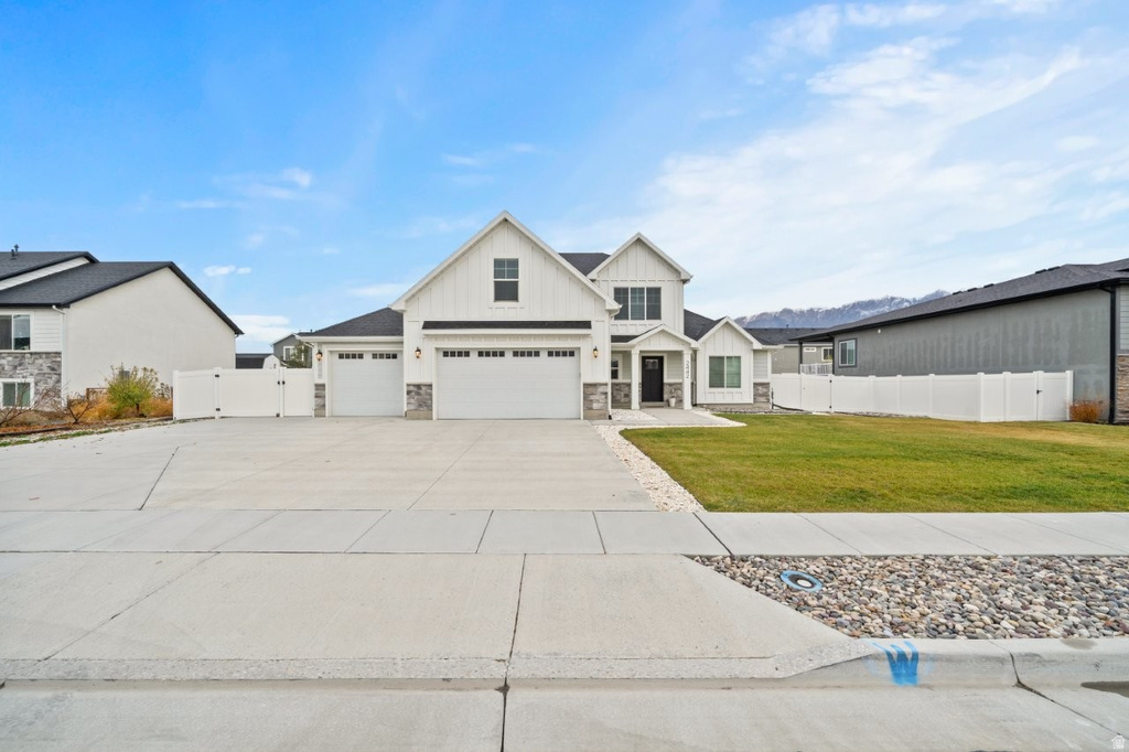 2442 W 2850 N Farr West, UT 84404