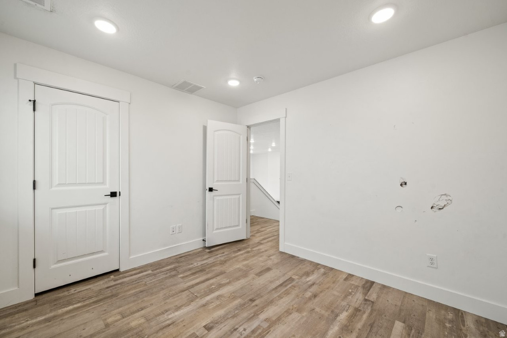 2442 W 2850 N Farr West, UT 84404