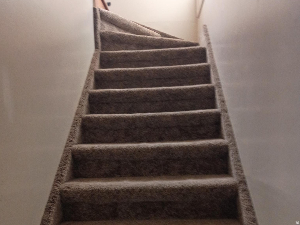 333 DENVER AVE East Carbon, UT 84520