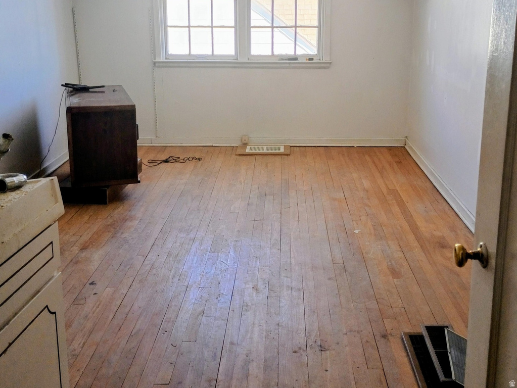 333 DENVER AVE East Carbon, UT 84520