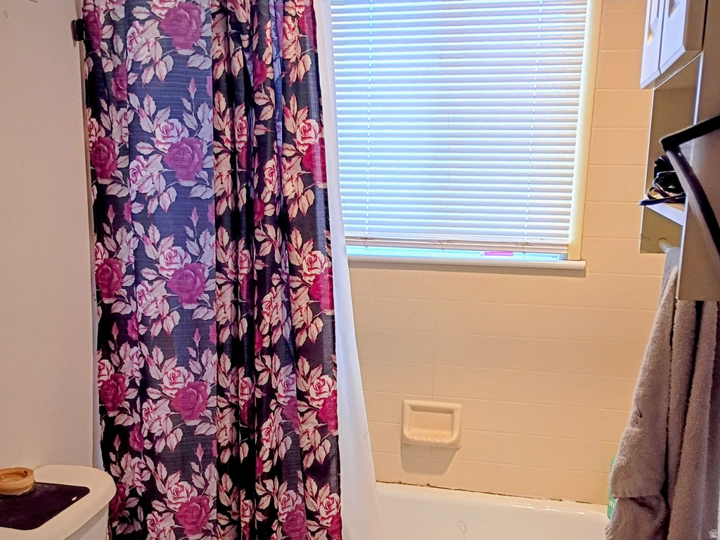 333 DENVER AVE East Carbon, UT 84520