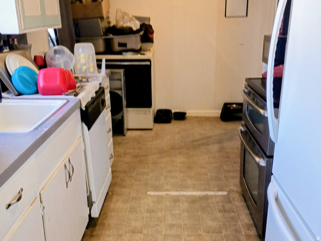 333 DENVER AVE East Carbon, UT 84520