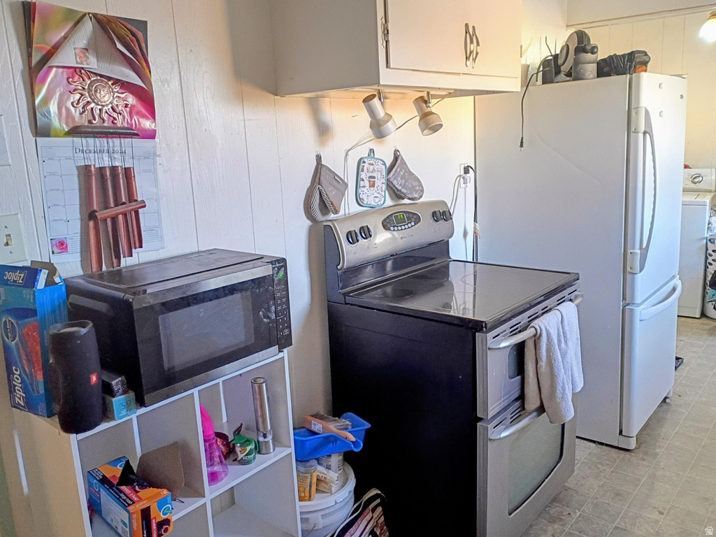 333 DENVER AVE East Carbon, UT 84520