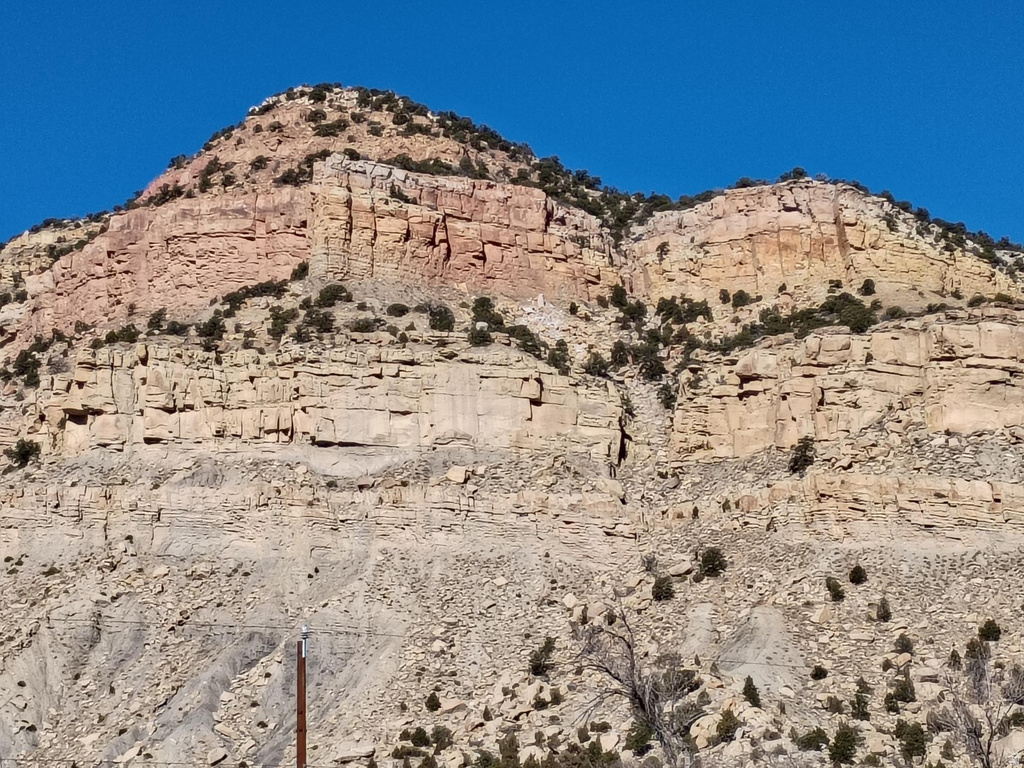 333 DENVER AVE East Carbon, UT 84520