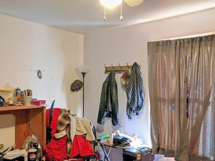 333 DENVER AVE East Carbon, UT 84520