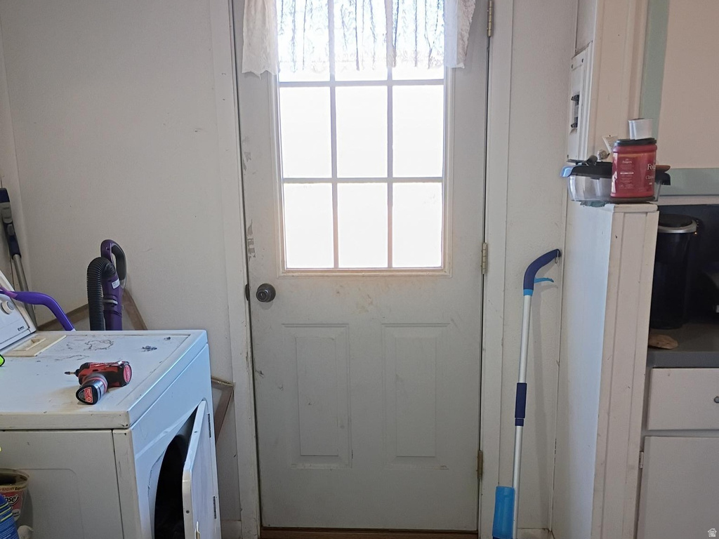 333 DENVER AVE East Carbon, UT 84520