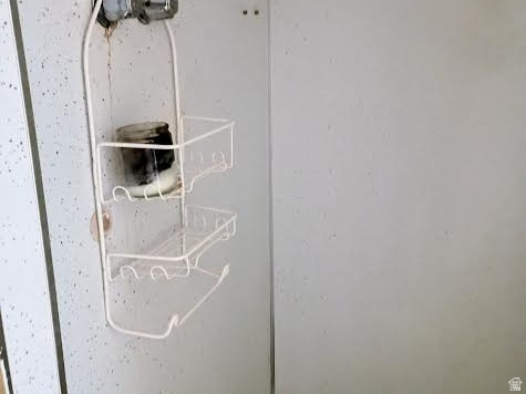 333 DENVER AVE East Carbon, UT 84520