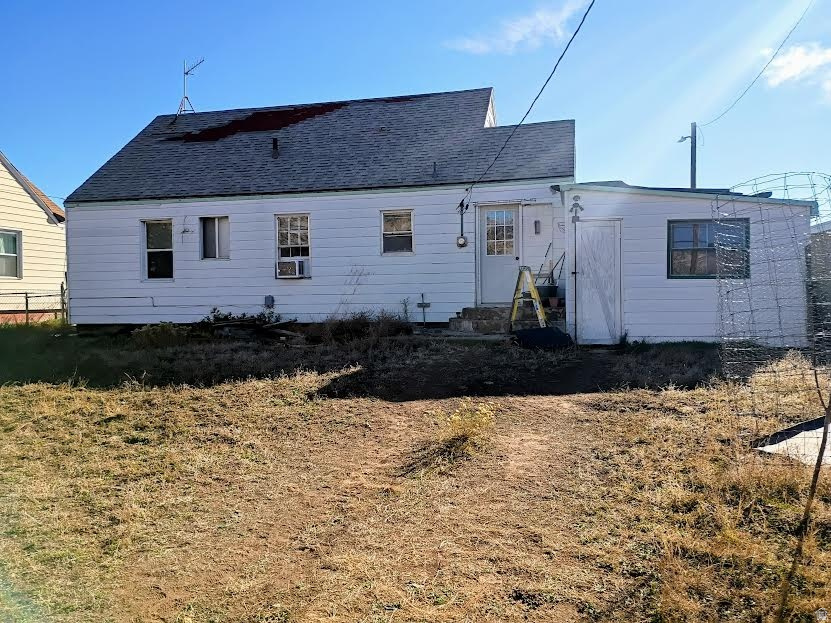 333 DENVER AVE East Carbon, UT 84520