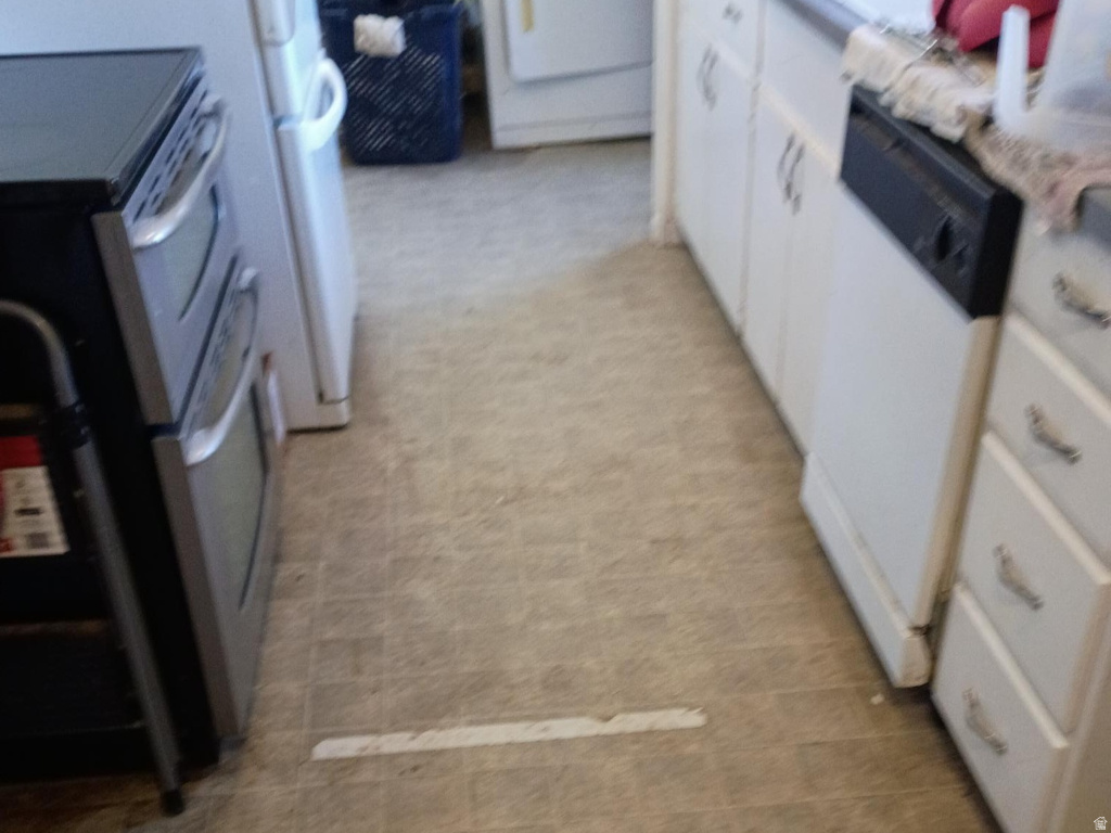 333 DENVER AVE East Carbon, UT 84520