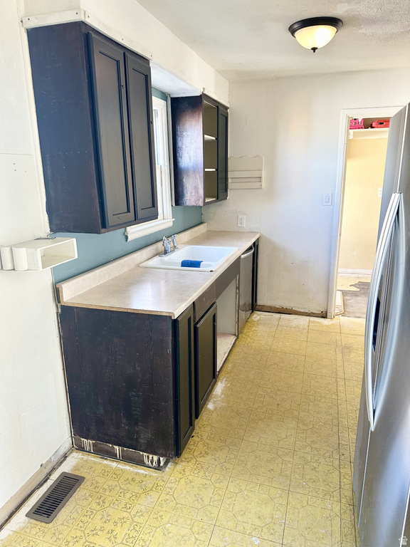 319 CARSON AVE East Carbon, UT 84520