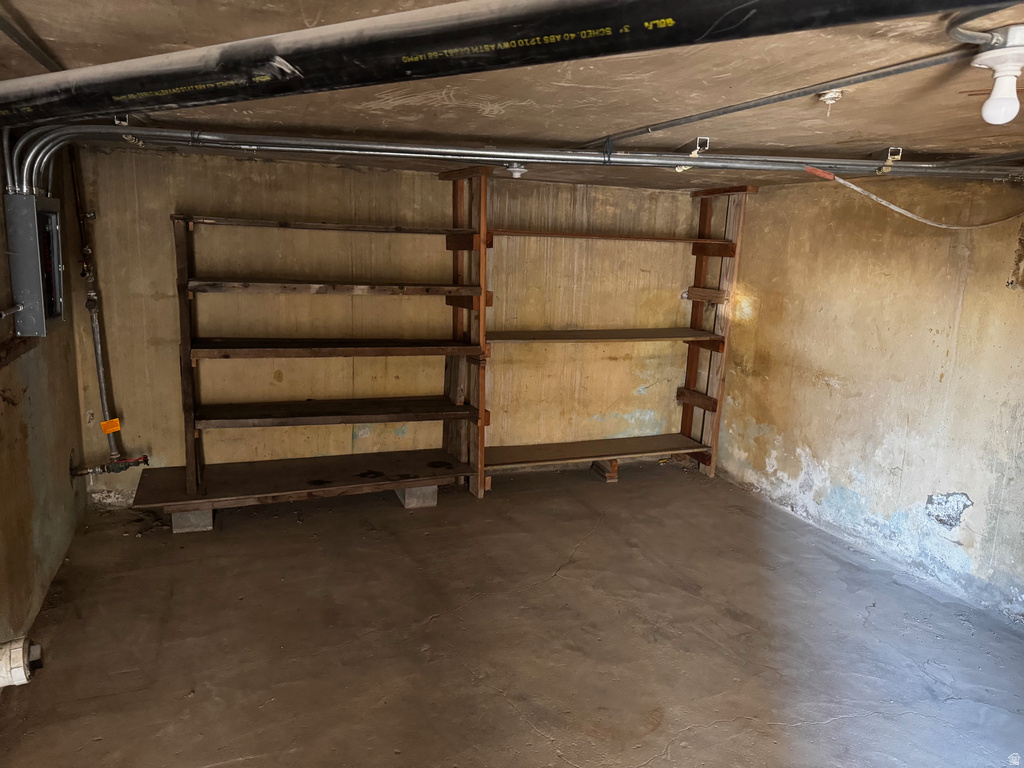 215 W 200 N Moroni, UT 84646