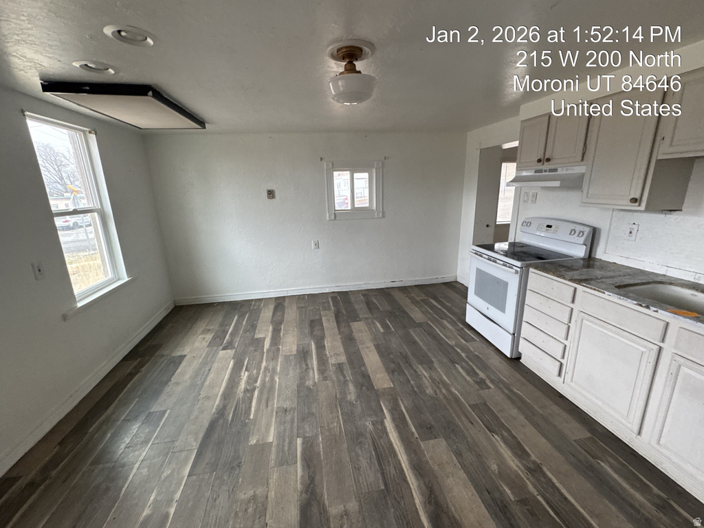 215 W 200 N Moroni, UT 84646
