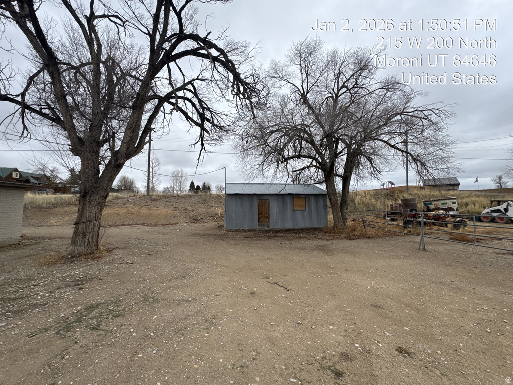 215 W 200 N Moroni, UT 84646