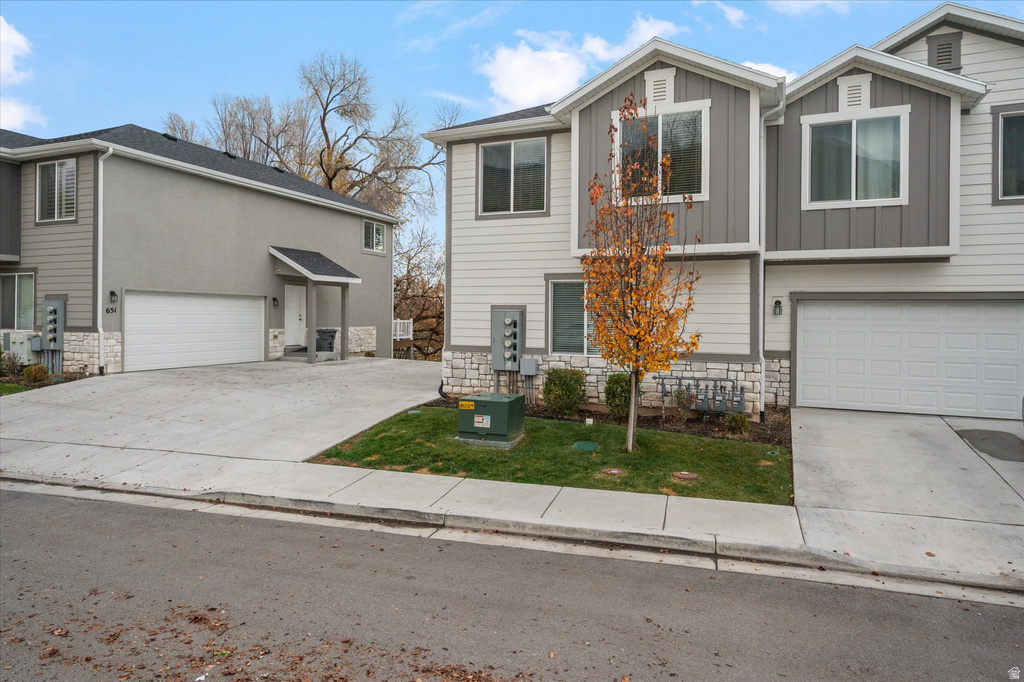 645 S PLUM CREEK LN Ogden, UT 84404