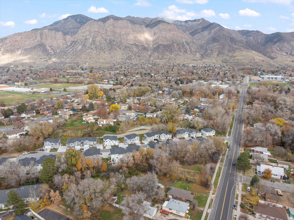 645 S PLUM CREEK LN Ogden, UT 84404