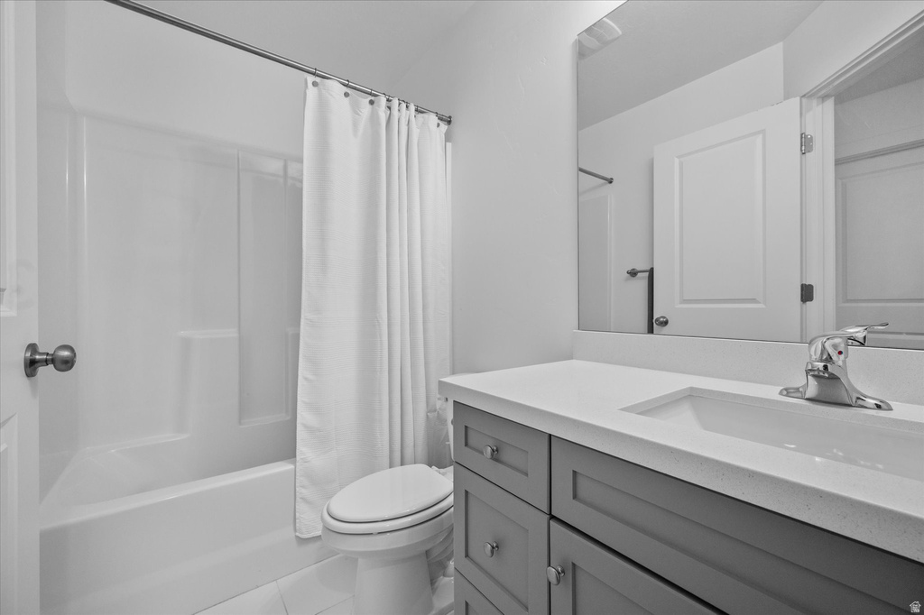 645 S PLUM CREEK LN Ogden, UT 84404