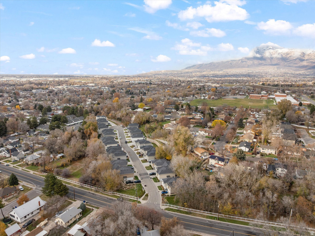645 S PLUM CREEK LN Ogden, UT 84404