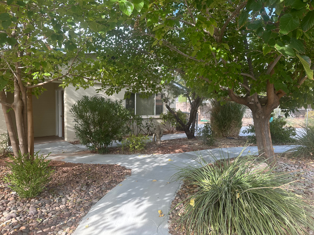 461 DIAGONAL ST St George, UT 84770