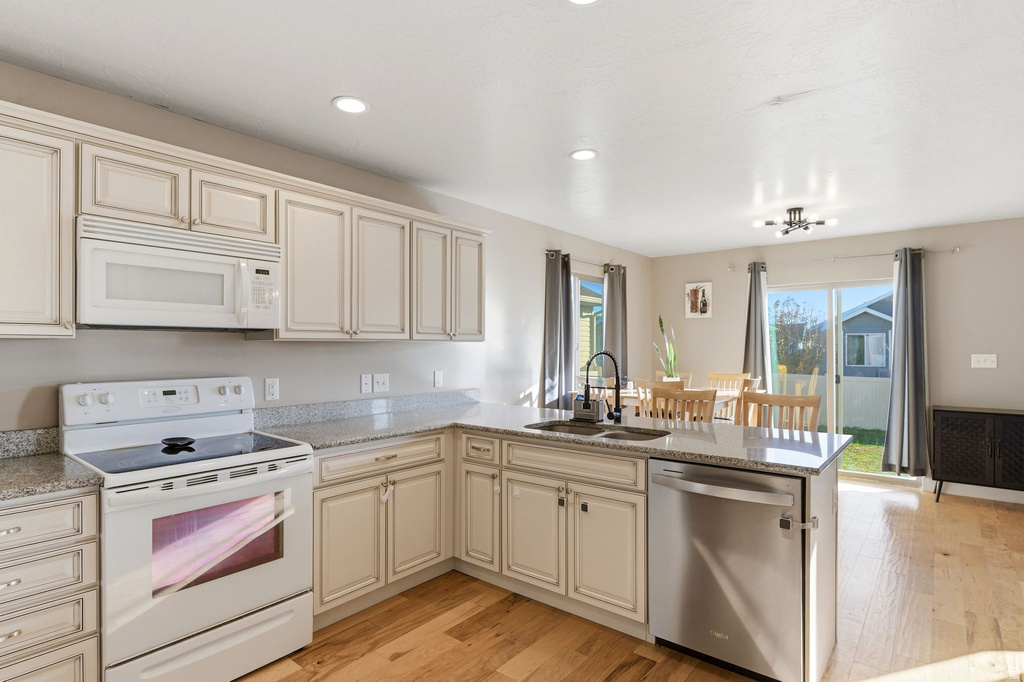 1674 E DOWNWATER ST Eagle Mountain, UT 84005