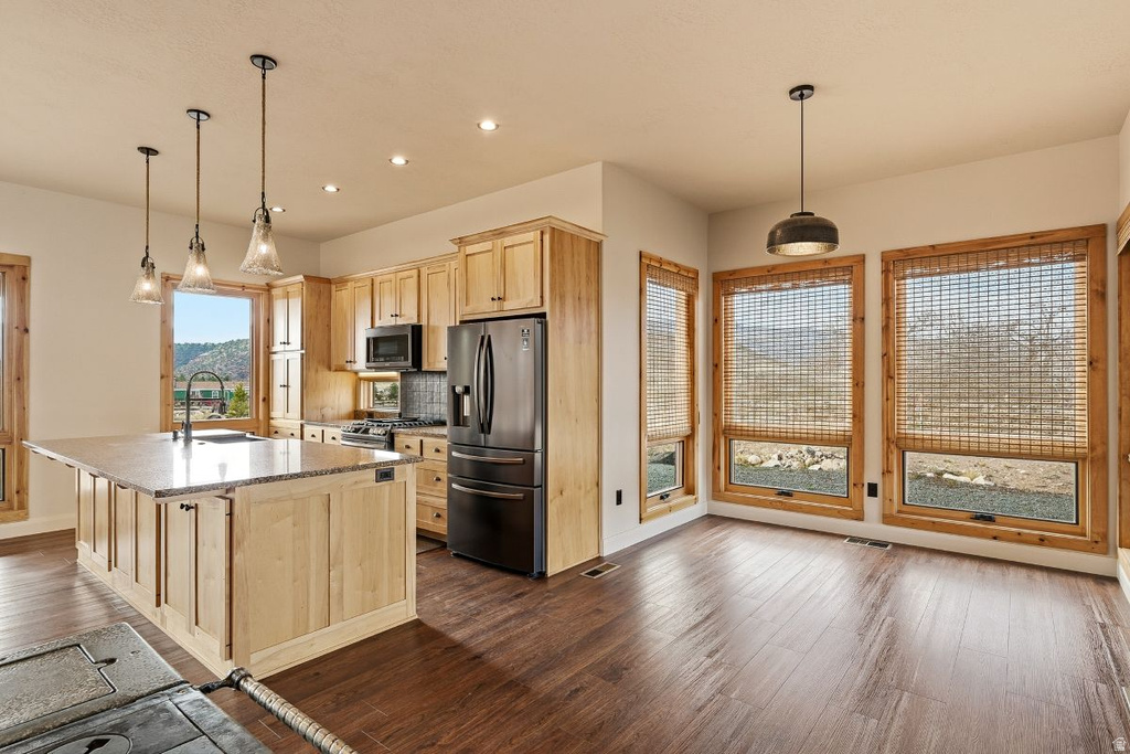 630 W 150 ST Torrey, UT 84775