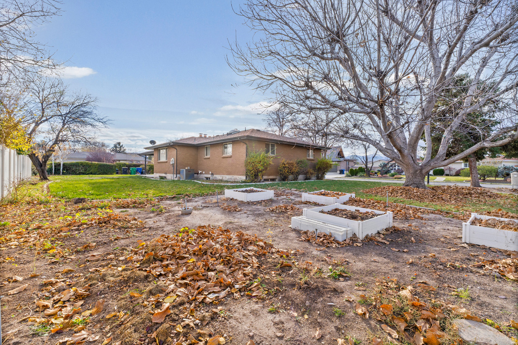 4369 S EL CAMINO ST Taylorsville, UT 84129