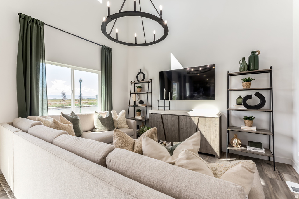 2013 E SWALLOW DR #4064 Eagle Mountain, UT 84005