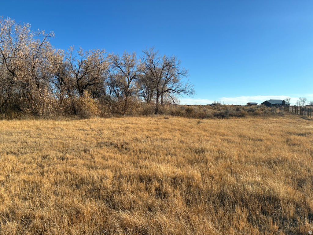 1627 S 3050 W Lapoint, UT 84039