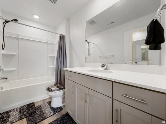 8468 W MEADOW BANK WAY Magna, UT 84044