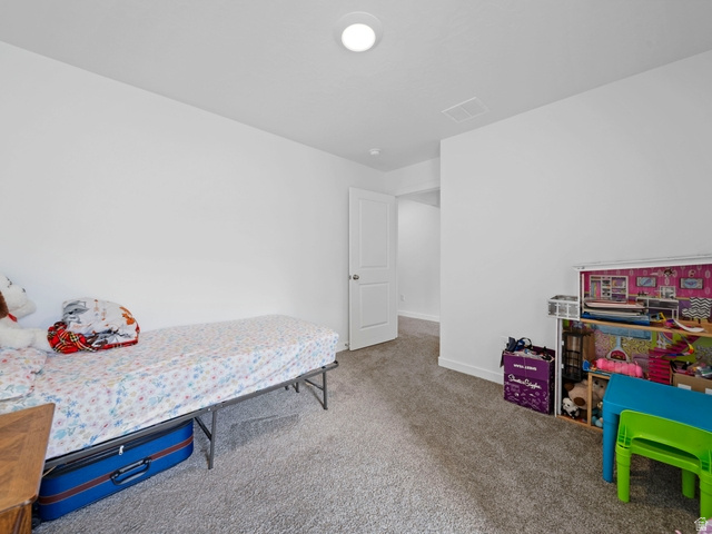 8468 W MEADOW BANK WAY Magna, UT 84044