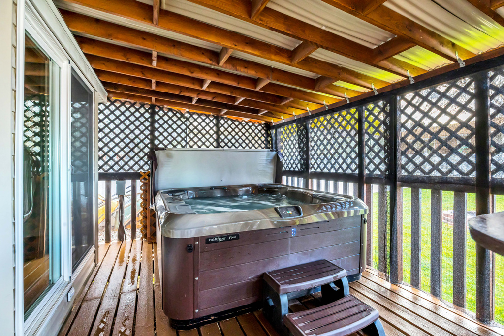 3628 S PEACH FLOWER LN West Valley City, UT 84128