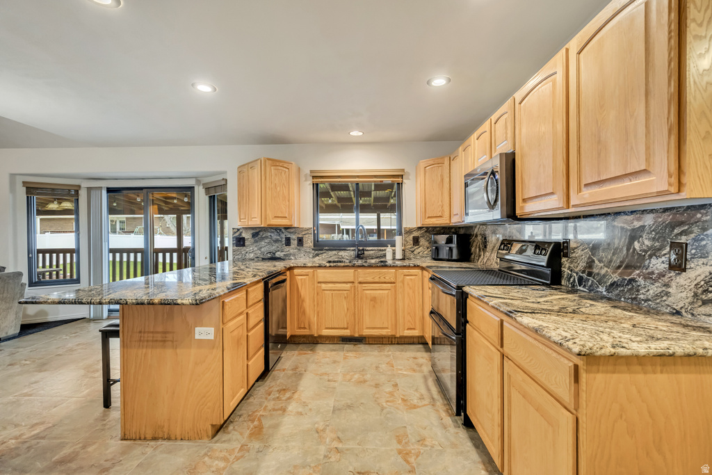 3628 S PEACH FLOWER LN West Valley City, UT 84128