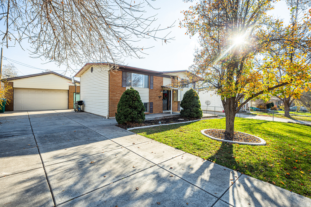 880 E 350 N Layton, UT 84041