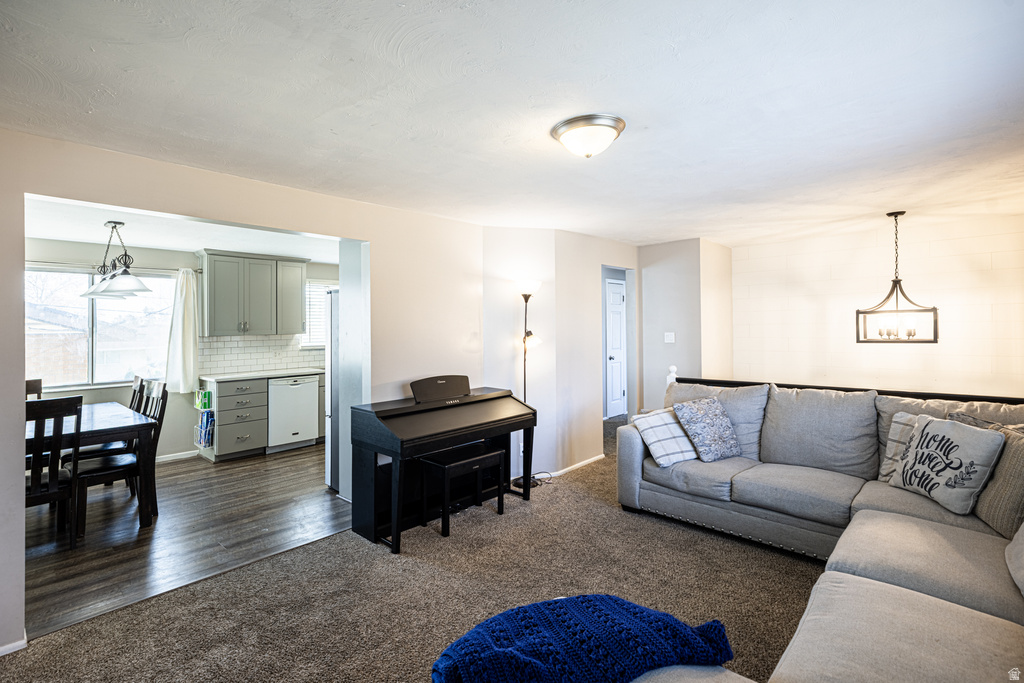 880 E 350 N Layton, UT 84041