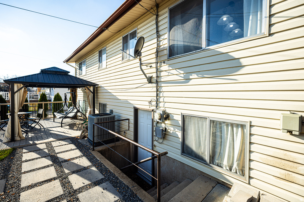 880 E 350 N Layton, UT 84041