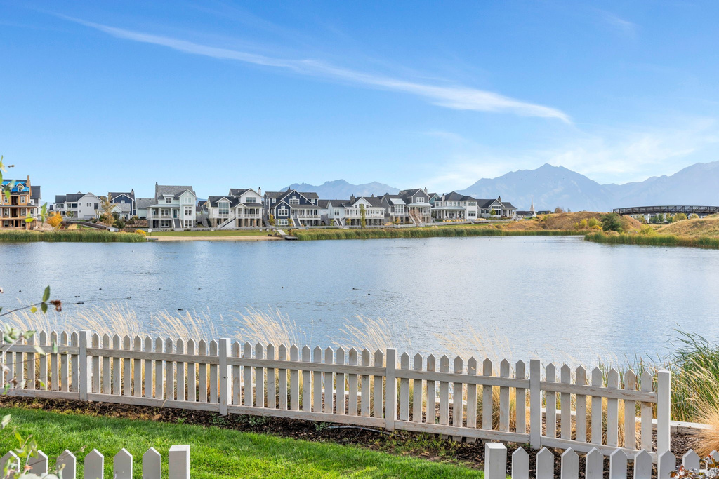 11213 S KESTREL RISE RD South Jordan, UT 84009