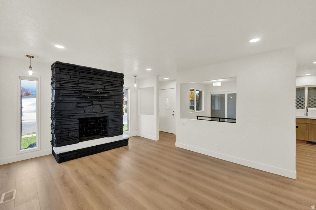 8296 S JACKSON ST Midvale, UT 84047